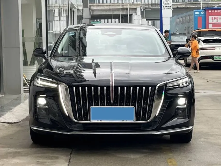 2024 HongQi H5 2.0T 224HP L4 8AT,autocango,china used car exporter,china ev exporter,chinese used car exporter,chinese used ev exporter