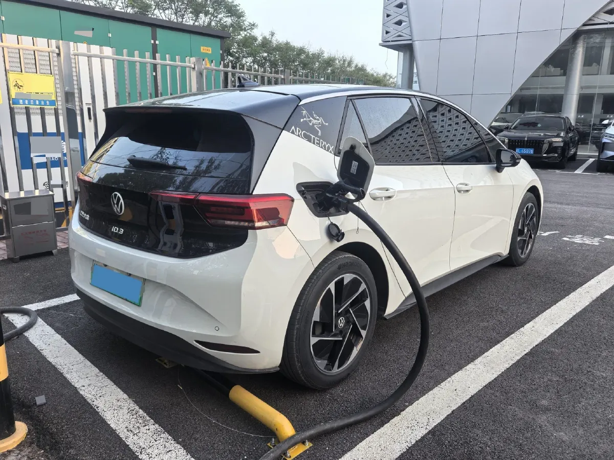 2024 Volkswagen ID.3 BEV 52.8KWH,autocango,china used car exporter,china ev exporter,chinese used car exporter,chinese used ev exporter