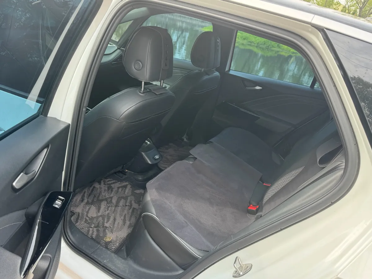 2024 Volkswagen ID.3 BEV 52.8KWH,autocango,china used car exporter,china ev exporter,chinese used car exporter,chinese used ev exporter