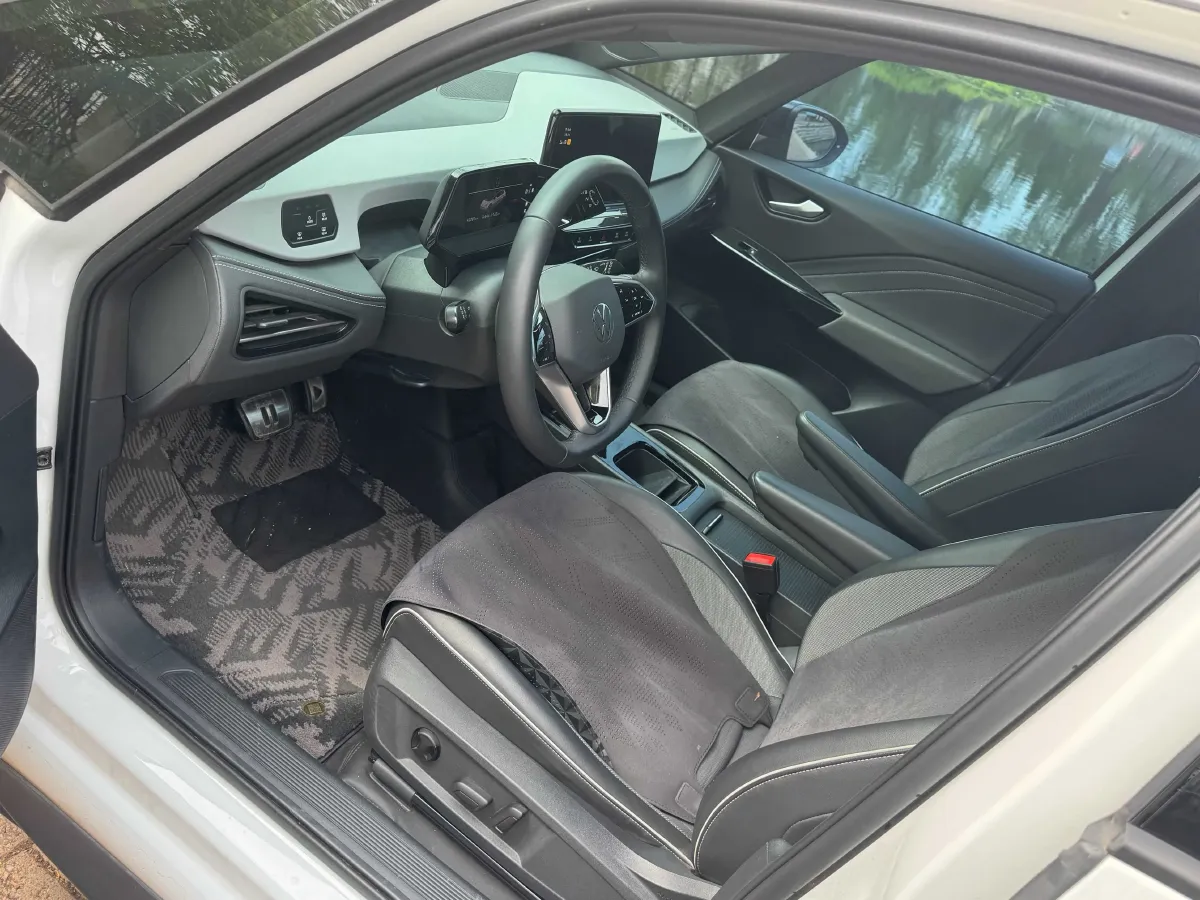 2024 Volkswagen ID.3 BEV 52.8KWH,autocango,china used car exporter,china ev exporter,chinese used car exporter,chinese used ev exporter