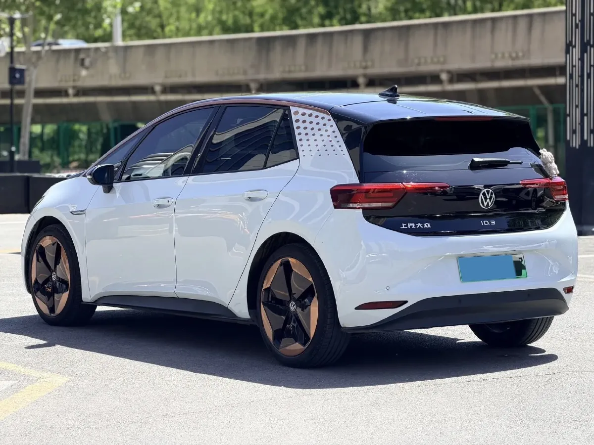 2021 Volkswagen ID.3 BEV 57.3KWH,autocango,china used car exporter,china ev exporter,chinese used car exporter,chinese used ev exporter