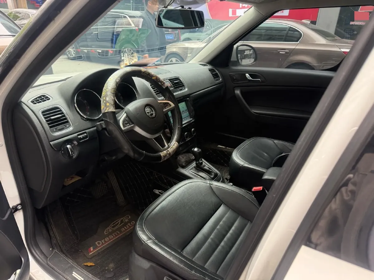 2017 Skoda Yeti 1.4T 150HP L4 7DCT,autocango,china used car exporter,china ev exporter,chinese used car exporter,chinese used ev exporter