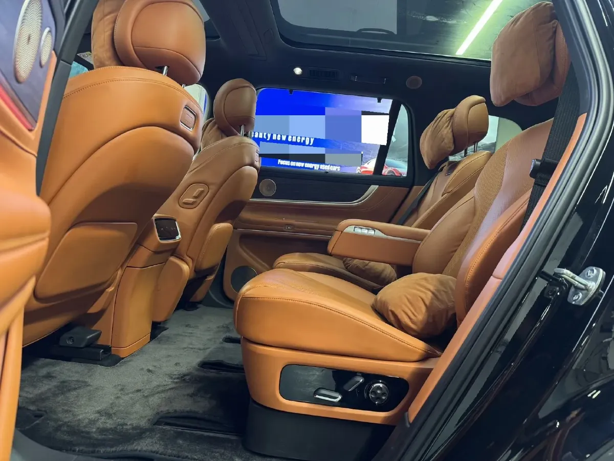 2024 AITO AITO M9 1.5T 152HP L4 REEV 42KWH,autocango,china used car exporter,china ev exporter,chinese used car exporter,chinese used ev exporter