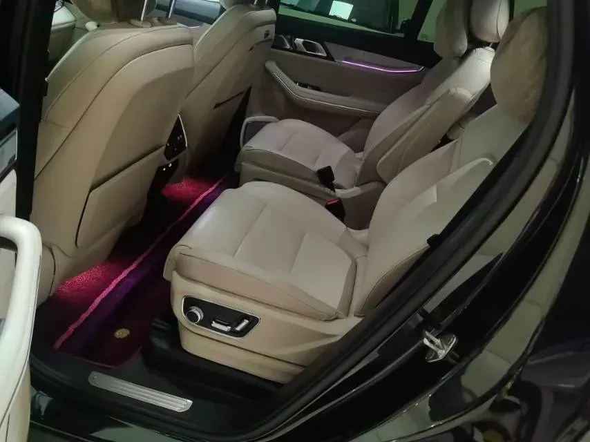 2024 LYNK&CO 09 EM-P 2.0T 254HP L4 3DHT PHEV 40.1KWH,autocango,china used car exporter,china ev exporter,chinese used car exporter,chinese used ev exporter