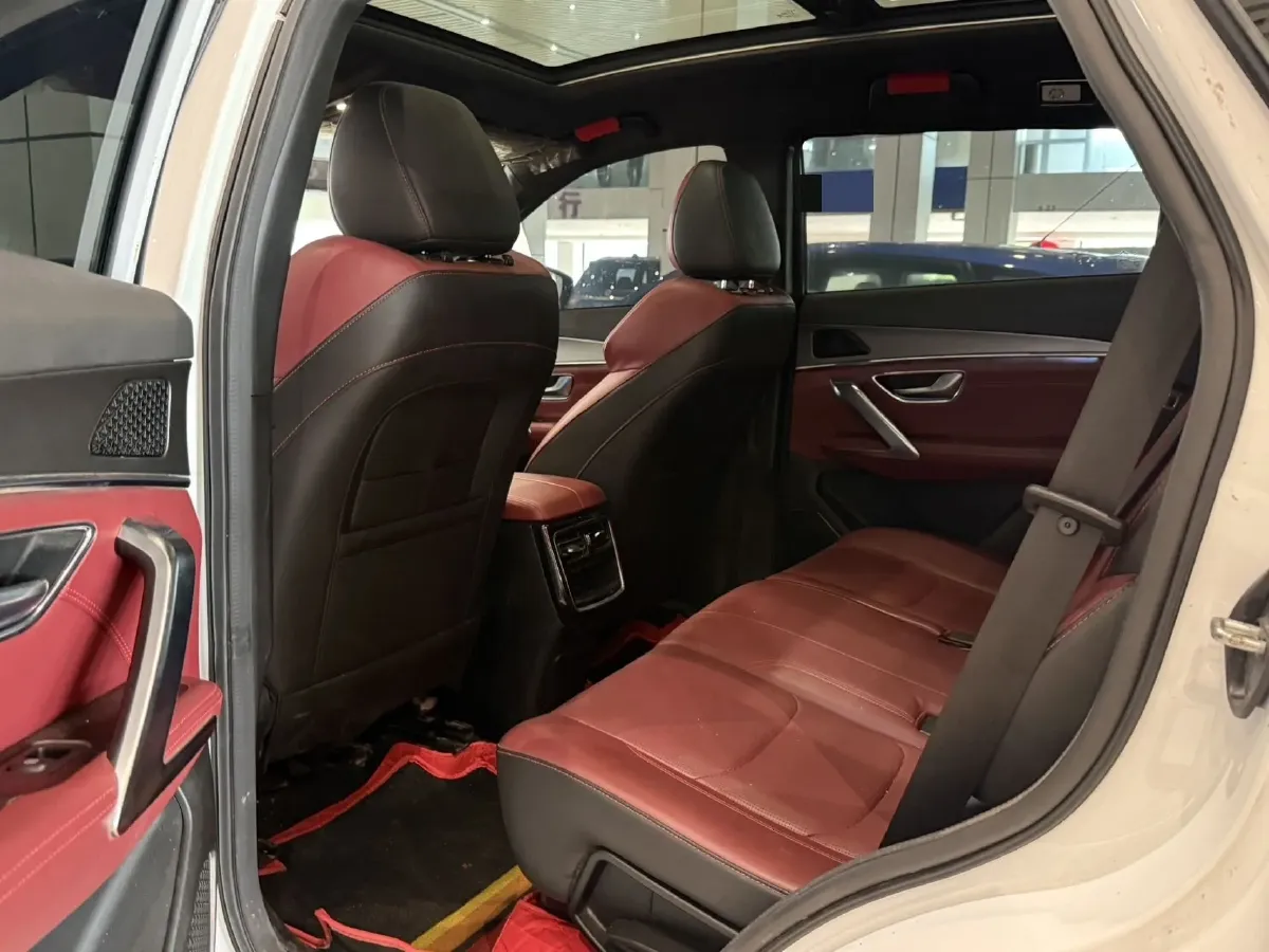 2023 ChangAn Oshan X7 Plus 1.5T 188HP L4 7DCT,autocango,china used car exporter,china ev exporter,chinese used car exporter,chinese used ev exporter