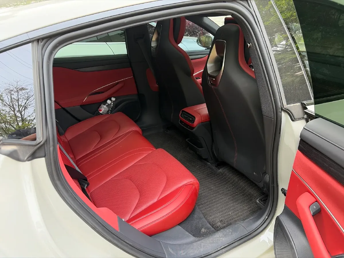 2024 MI SU7 BEV 73.6KWH,autocango,china used car exporter,china ev exporter,chinese used car exporter,chinese used ev exporter