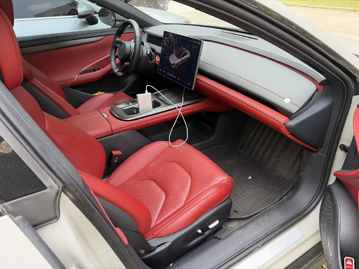 2024 MI SU7 BEV 73.6KWH,autocango,china used car exporter,china ev exporter,chinese used car exporter,chinese used ev exporter