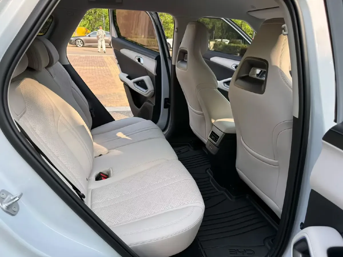 2024 BYD YuanUP BEV 45.12KWH,autocango,china used car exporter,china ev exporter,chinese used car exporter,chinese used ev exporter