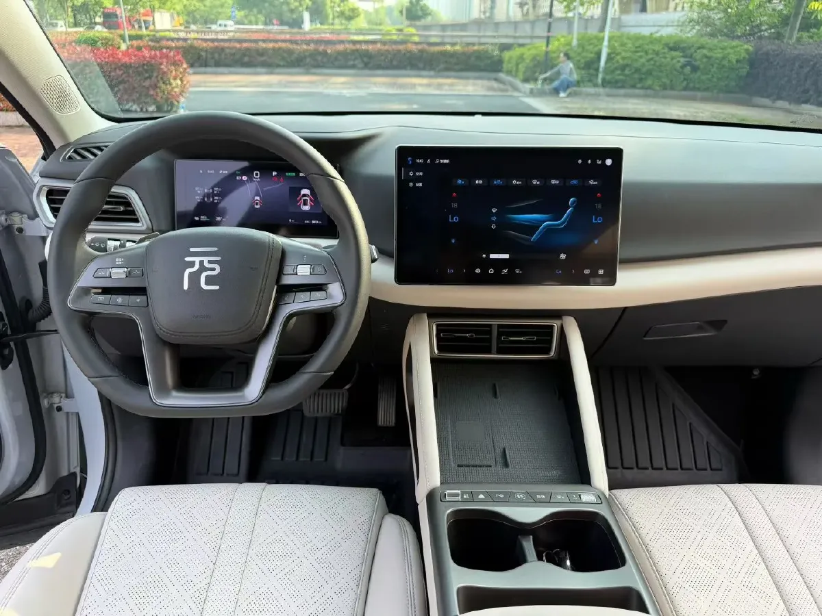 2024 BYD YuanUP BEV 45.12KWH,autocango,china used car exporter,china ev exporter,chinese used car exporter,chinese used ev exporter