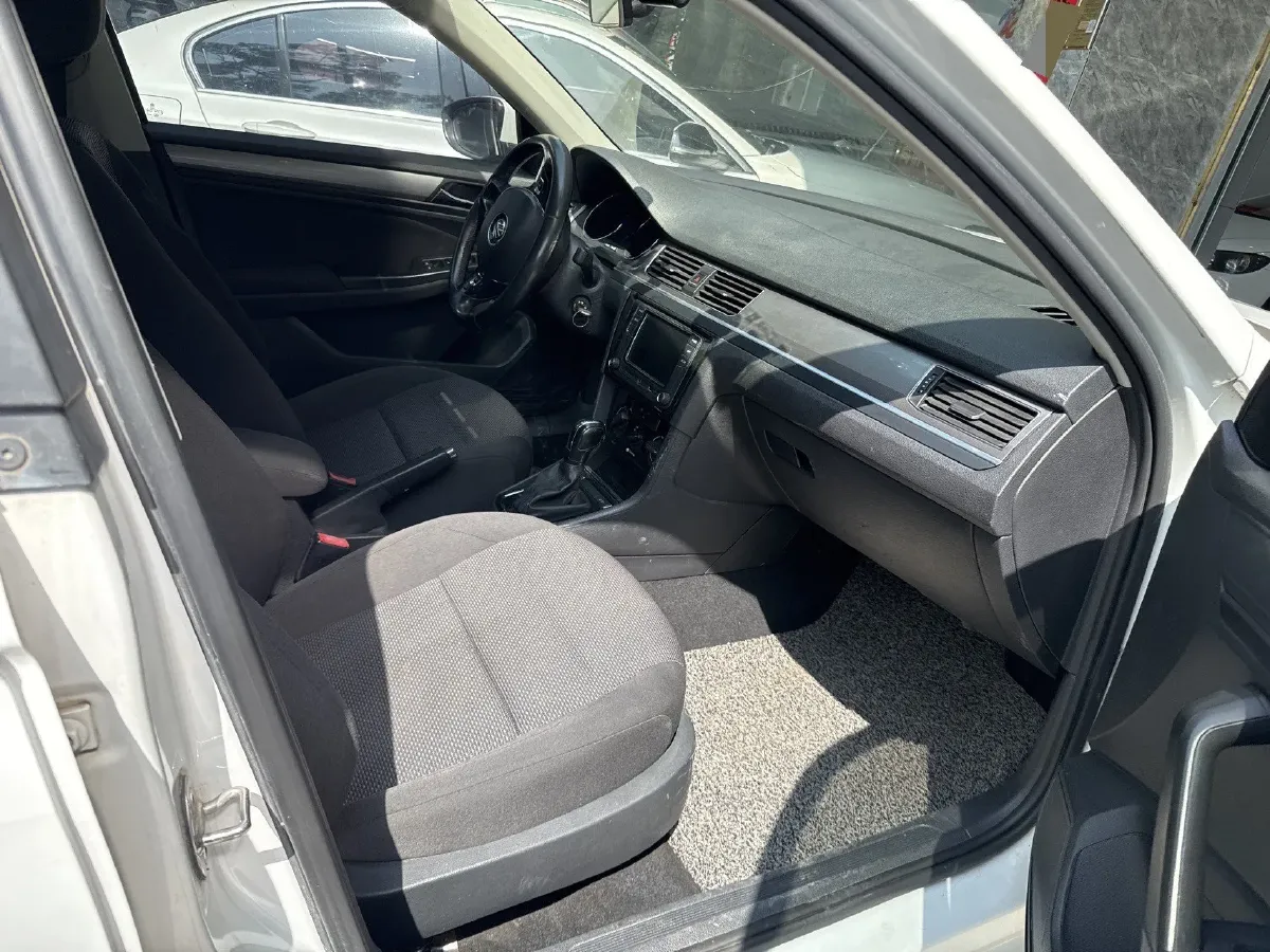 2019 MAXUS T60 2.0T 218HP L4 6AT,autocango,china used car exporter,china ev exporter,chinese used car exporter,chinese used ev exporter