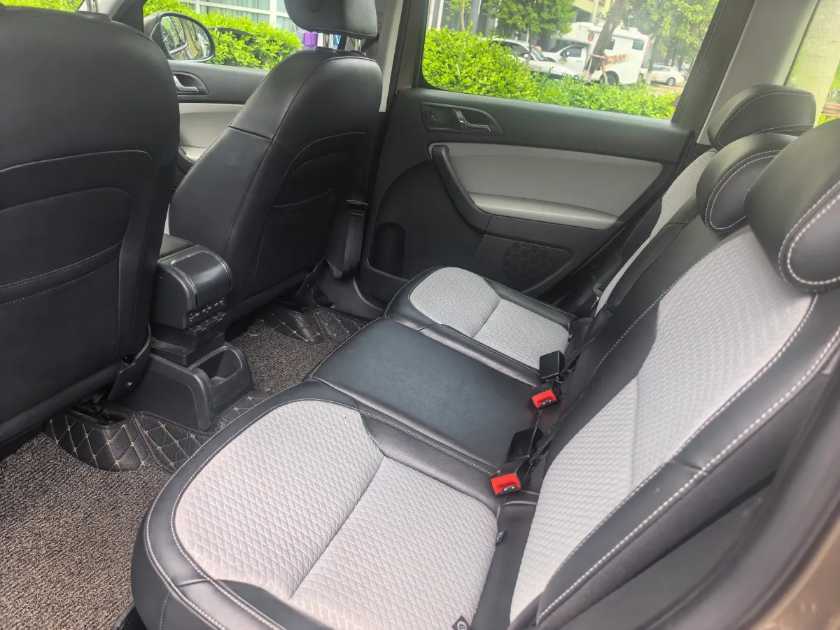 2017 Skoda Yeti 1.4T 150HP L4 7DCT,autocango,china used car exporter,china ev exporter,chinese used car exporter,chinese used ev exporter