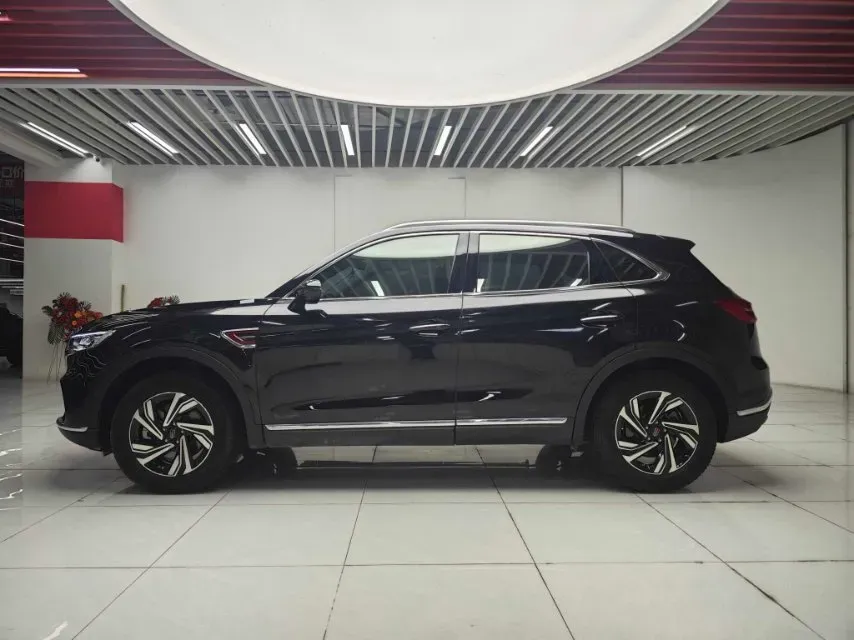 2022 HongQi HS5 2.0T 224HP L4 6AT,autocango,china used car exporter,china ev exporter,chinese used car exporter,chinese used ev exporter