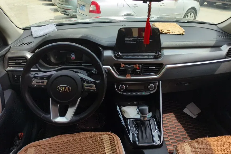 2018 Kia Sportage R 2.0L 160HP L4 6AT,autocango,china used car exporter,china ev exporter,chinese used car exporter,chinese used ev exporter