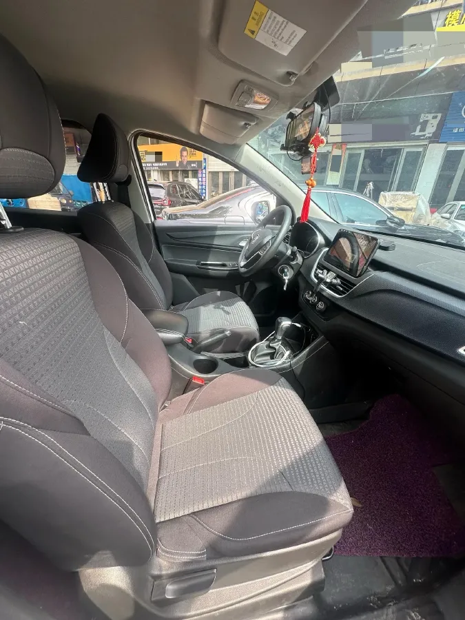 2019 BaoJun 730 1.5T 147HP L4 CVT,autocango,china used car exporter,china ev exporter,chinese used car exporter,chinese used ev exporter