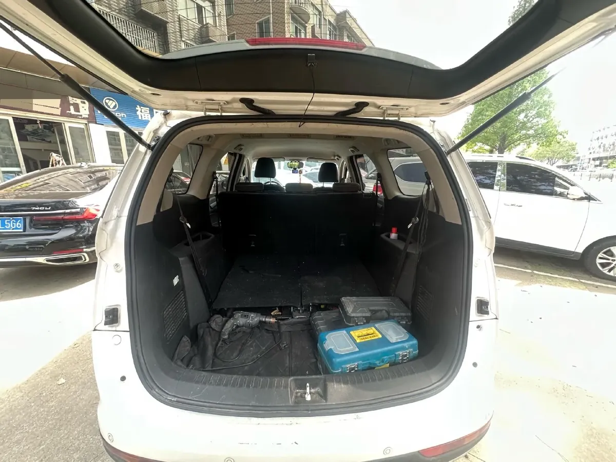 2019 BaoJun 730 1.5T 147HP L4 CVT,autocango,china used car exporter,china ev exporter,chinese used car exporter,chinese used ev exporter
