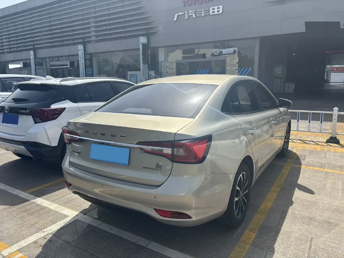 2020 Roewe i5 1.5L 120HP L4 CVT,autocango,china used car exporter,china ev exporter,chinese used car exporter,chinese used ev exporter