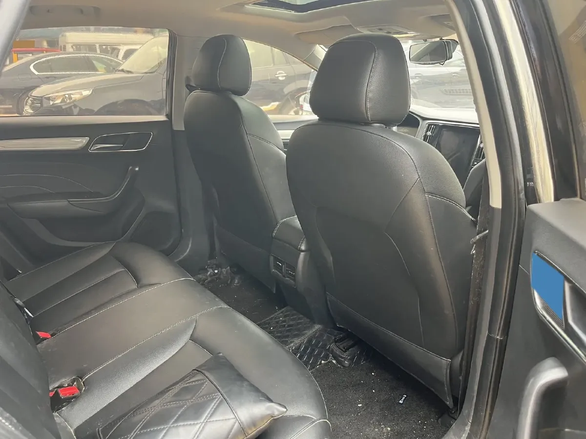 2017 Roewe i6 1.0T 125HP L3 2AT PHEV,autocango,china used car exporter,china ev exporter,chinese used car exporter,chinese used ev exporter