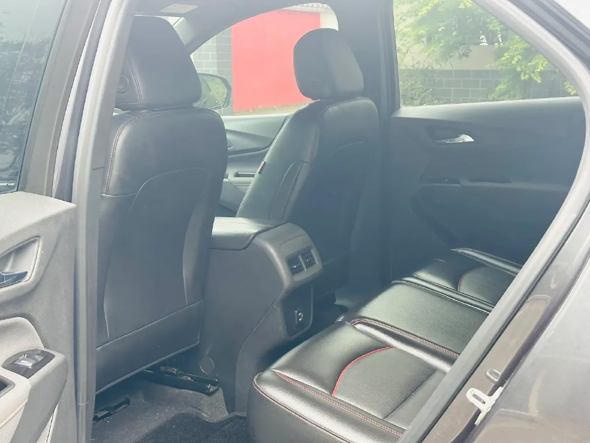 2021 Chevrolet Equinox 2.0T 237HP L4 9AT,autocango,china used car exporter,china ev exporter,chinese used car exporter,chinese used ev exporter