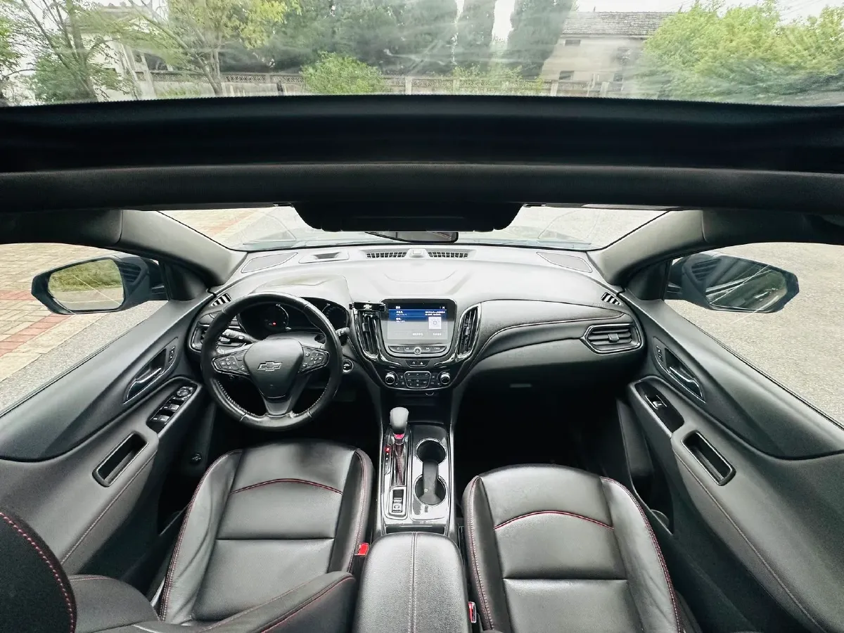 2021 Chevrolet Equinox 2.0T 237HP L4 9AT,autocango,china used car exporter,china ev exporter,chinese used car exporter,chinese used ev exporter