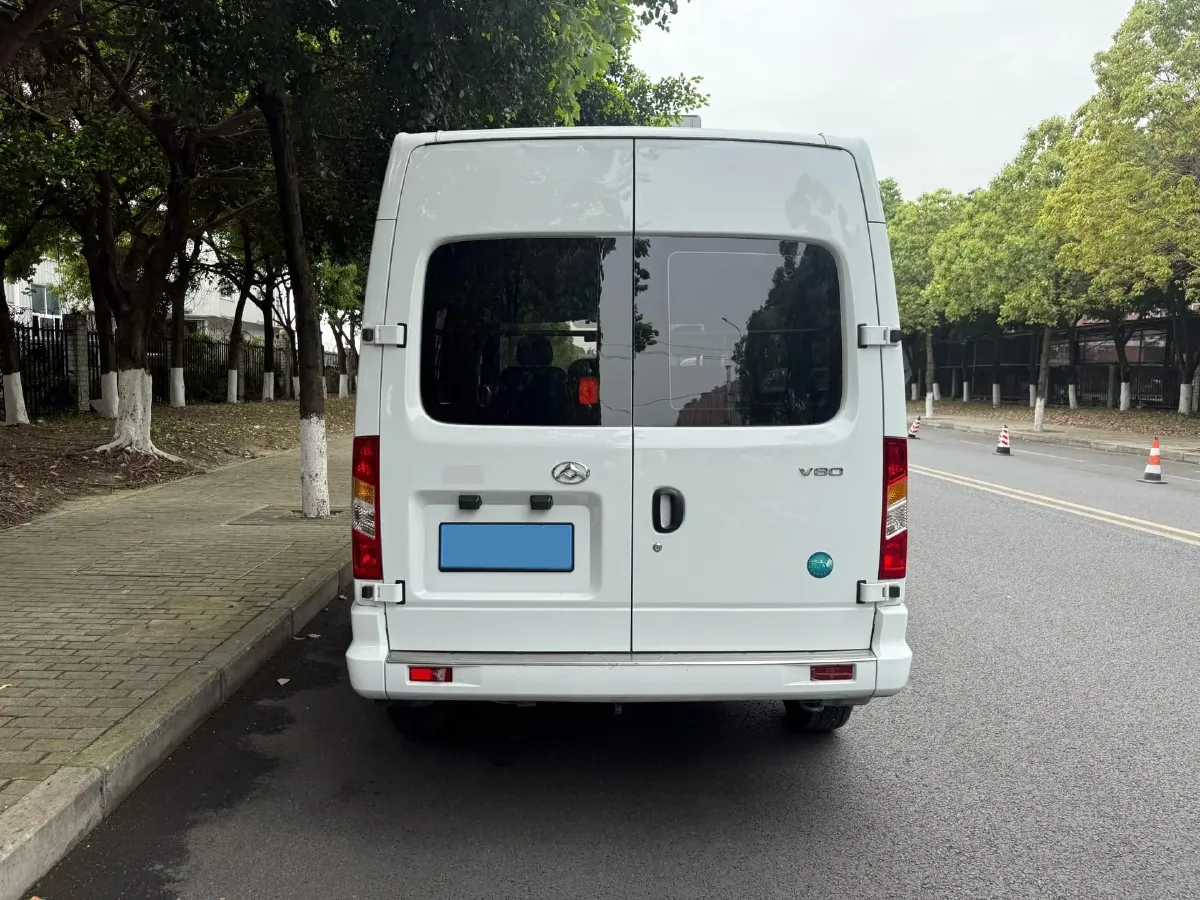 2024 MAXUS XinTu V80 2.0T 147HP L4 6SMG,autocango,china used car exporter,china ev exporter,chinese used car exporter,chinese used ev exporter