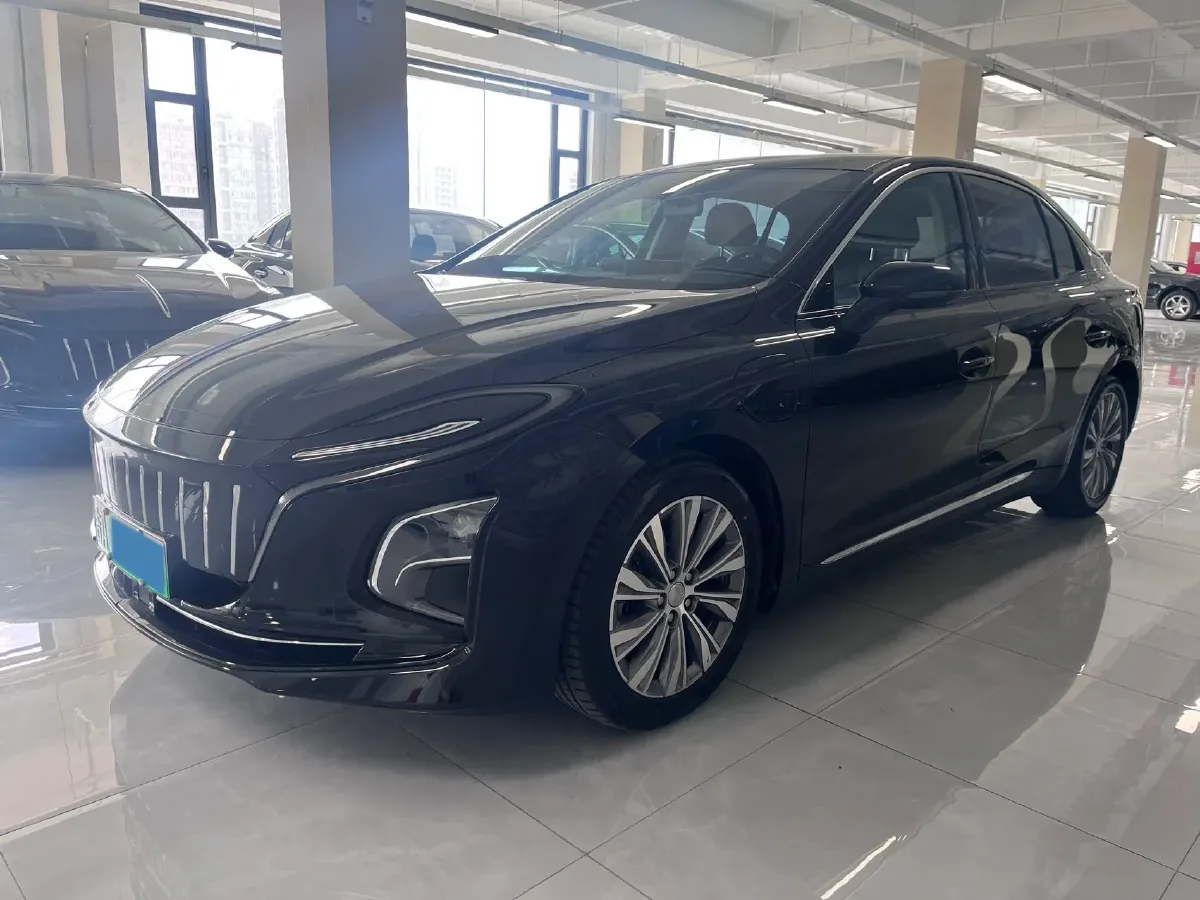 2024 HongQi E-QM5 BEV 72KWH,autocango,china used car exporter,china ev exporter,chinese used car exporter,chinese used ev exporter