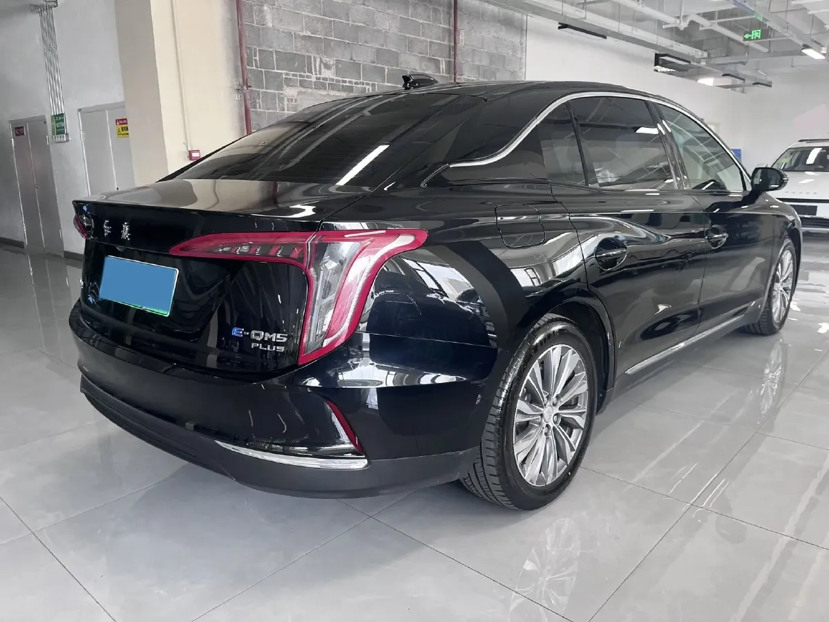 2024 HongQi E-QM5 BEV 72KWH,autocango,china used car exporter,china ev exporter,chinese used car exporter,chinese used ev exporter
