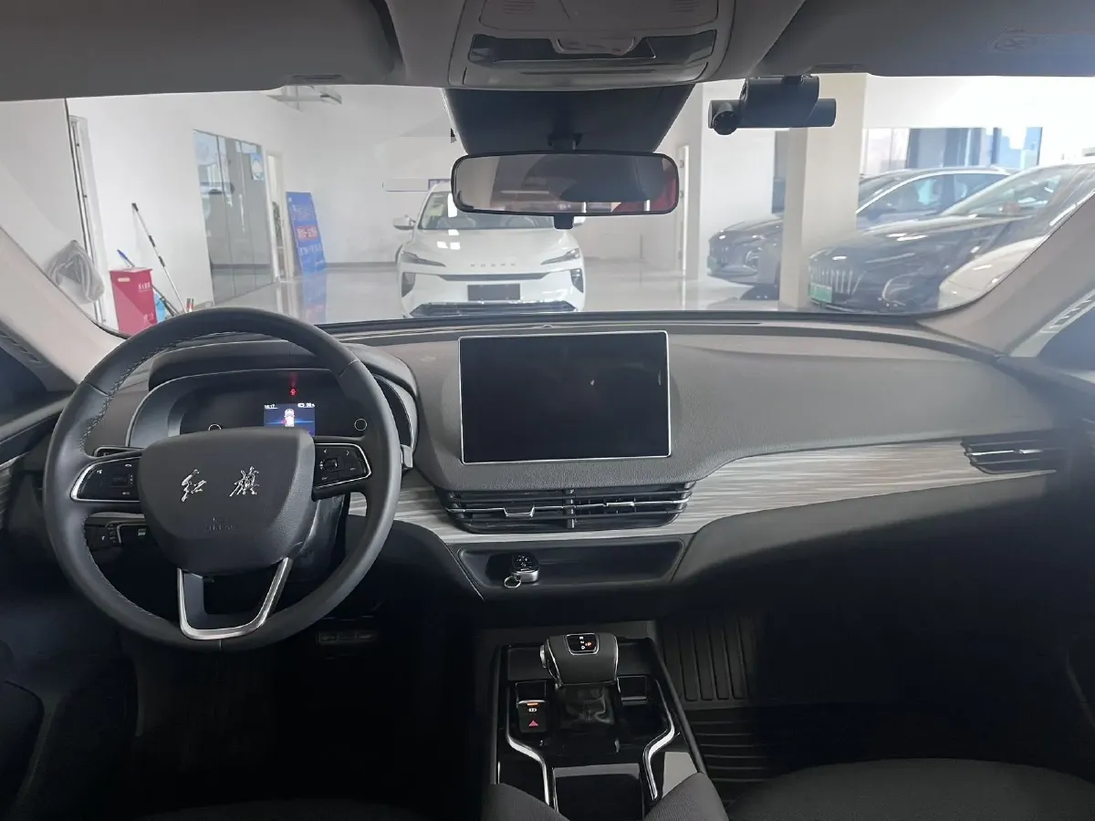 2024 HongQi E-QM5 BEV 72KWH,autocango,china used car exporter,china ev exporter,chinese used car exporter,chinese used ev exporter