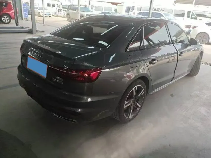 2022 Audi A4L 2.0T 190HP L4 7DCT,autocango,china used car exporter,china ev exporter,chinese used car exporter,chinese used ev exporter