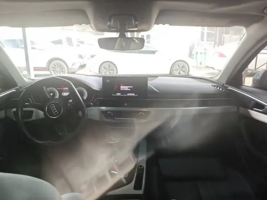 2022 Audi A4L 2.0T 190HP L4 7DCT,autocango,china used car exporter,china ev exporter,chinese used car exporter,chinese used ev exporter