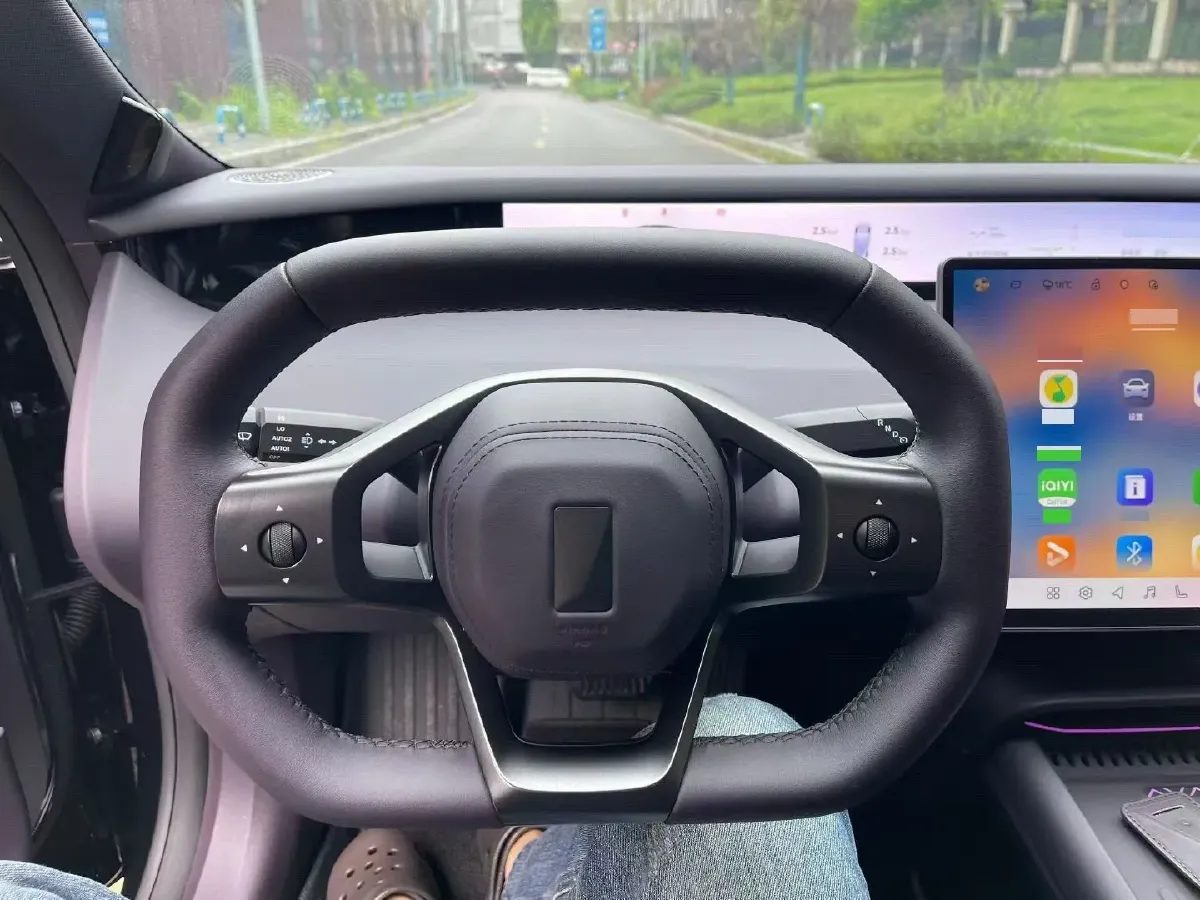 2025 Avatr 06 BEV,autocango,china used car exporter,china ev exporter,chinese used car exporter,chinese used ev exporter