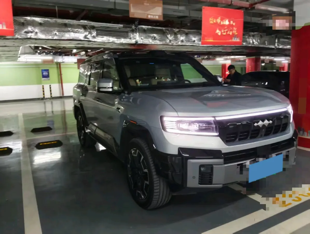 2025 FangChengBao Bao 8 2.0T 245HP L4 E-CVT PHEV 36.8KWH,autocango,china used car exporter,china ev exporter,chinese used car exporter,chinese used ev exporter