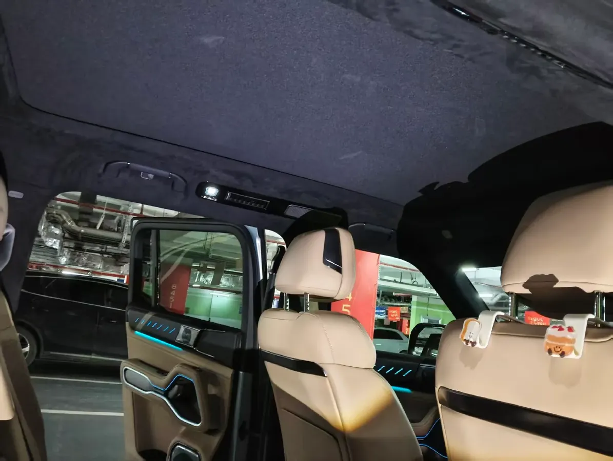 2025 FangChengBao Bao 8 2.0T 245HP L4 E-CVT PHEV 36.8KWH,autocango,china used car exporter,china ev exporter,chinese used car exporter,chinese used ev exporter