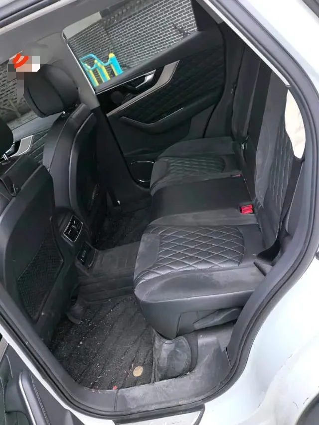 2019 HongQi HS5 2.0T 224HP L4 6AT,autocango,china used car exporter,china ev exporter,chinese used car exporter,chinese used ev exporter