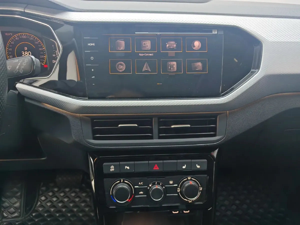 2021 Volkswagen Tacqua 1.5L 113HP L4 6AT,autocango,china used car exporter,china ev exporter,chinese used car exporter,chinese used ev exporter