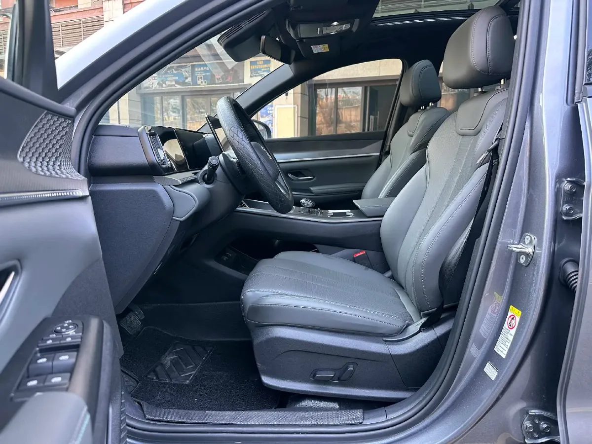 2025 BYD Song Pro 1.5L 101HP L4 E-CVT PHEV 18.3KWH,autocango,china used car exporter,china ev exporter,chinese used car exporter,chinese used ev exporter