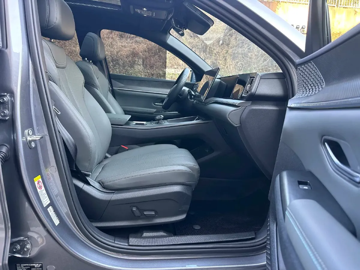 2025 BYD Song Pro 1.5L 101HP L4 E-CVT PHEV 18.3KWH,autocango,china used car exporter,china ev exporter,chinese used car exporter,chinese used ev exporter