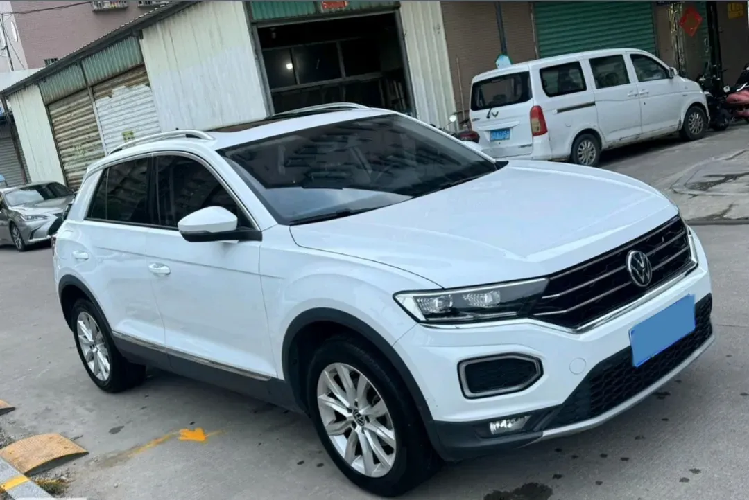 2021 Volkswagen T-Roc 1.4T 150HP L4 7DCT,autocango,china used car exporter,china ev exporter,chinese used car exporter,chinese used ev exporter
