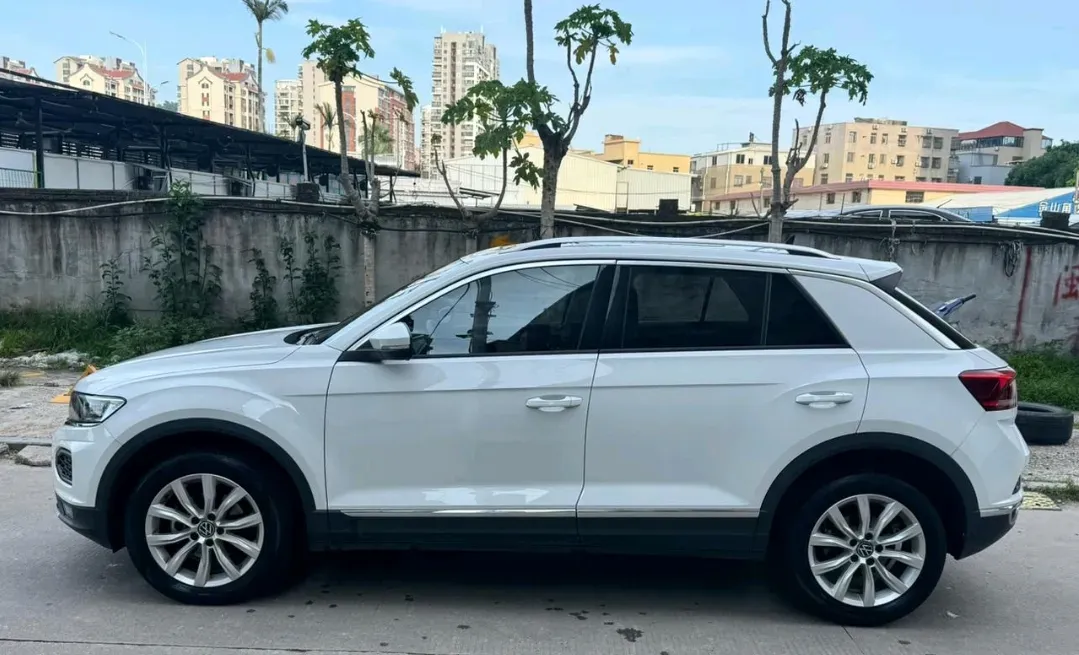 2021 Volkswagen T-Roc 1.4T 150HP L4 7DCT,autocango,china used car exporter,china ev exporter,chinese used car exporter,chinese used ev exporter