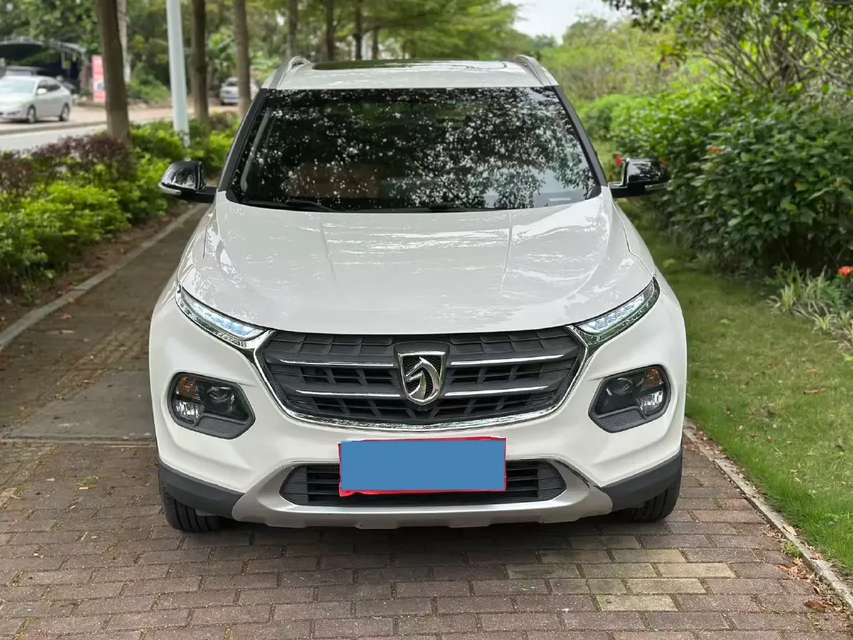 2017 HaiMa S5 Young Edition 1.6L 122HP L4 5MT,autocango,china used car exporter,china ev exporter,chinese used car exporter,chinese used ev exporter
