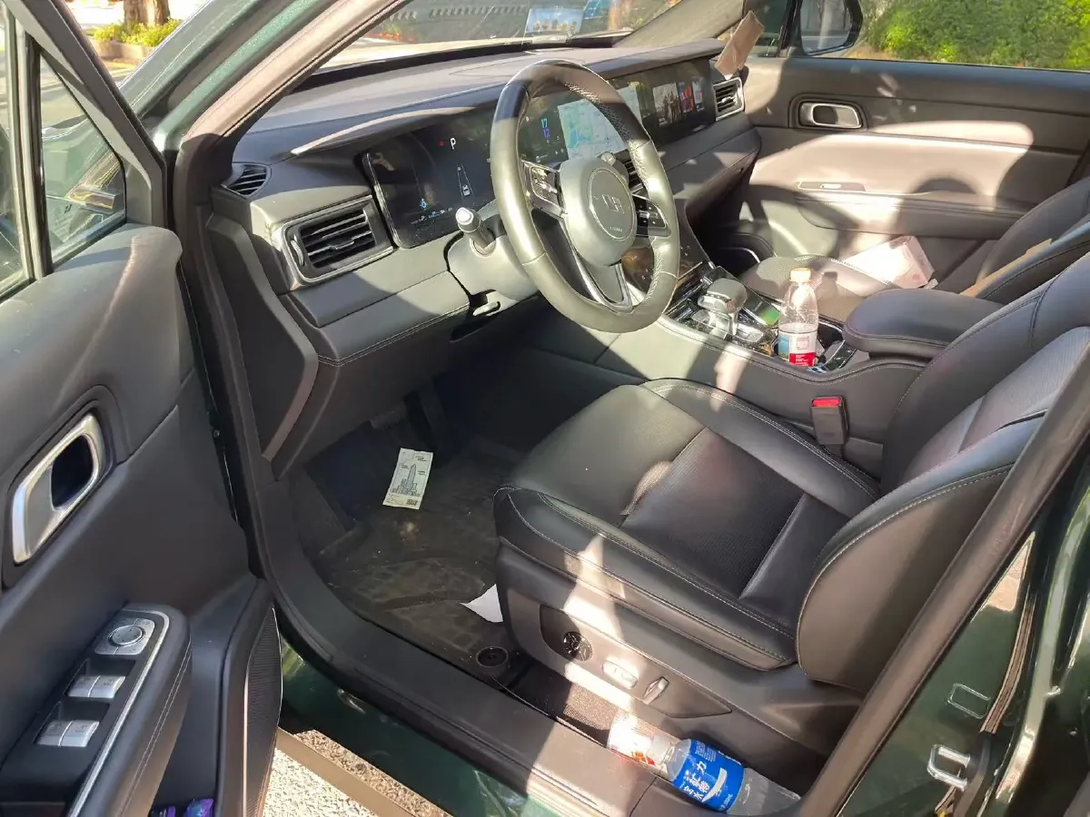 2021 Li ONE Range Extended 131HP REEV 40.5KWH,autocango,china used car exporter,china ev exporter,chinese used car exporter,chinese used ev exporter