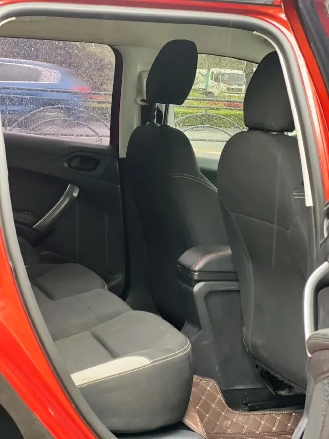 2018 Peugeot 2008 1.6L 117HP L4 6AT,autocango,china used car exporter,china ev exporter,chinese used car exporter,chinese used ev exporter