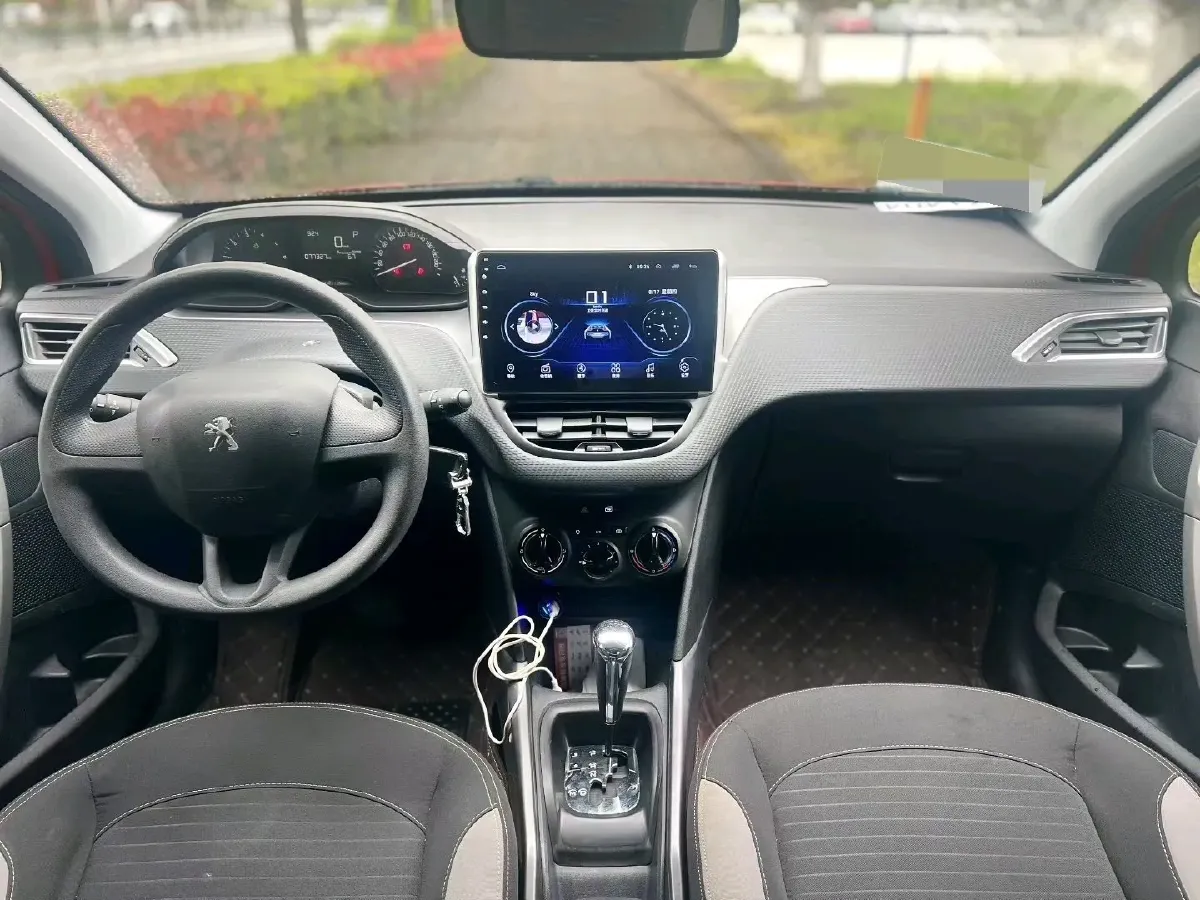 2018 Peugeot 2008 1.6L 117HP L4 6AT,autocango,china used car exporter,china ev exporter,chinese used car exporter,chinese used ev exporter