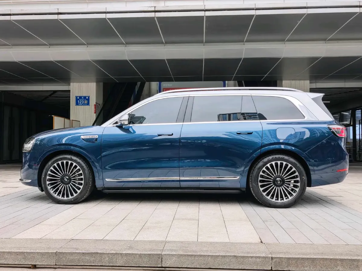 2025 AITO AITO M9 REEV 160HP REEV 52KWH,autocango,china used car exporter,china ev exporter,chinese used car exporter,chinese used ev exporter