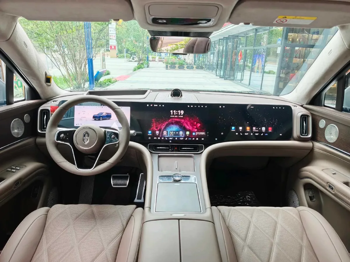 2025 AITO AITO M9 REEV 160HP REEV 52KWH,autocango,china used car exporter,china ev exporter,chinese used car exporter,chinese used ev exporter