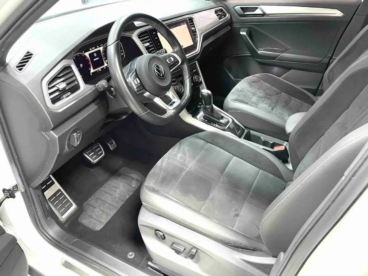 2022 Volkswagen T-Roc 1.4T 150HP L4 7DCT,autocango,china used car exporter,china ev exporter,chinese used car exporter,chinese used ev exporter