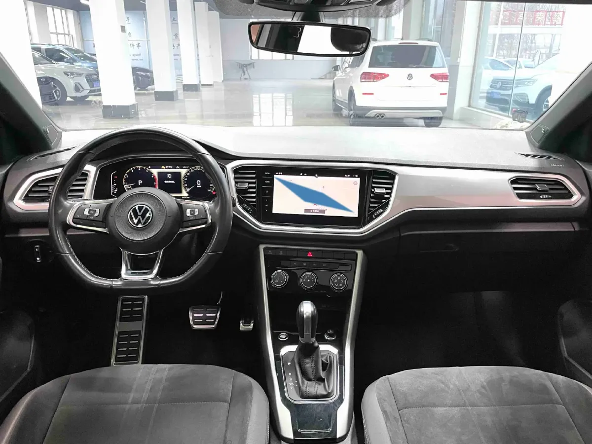 2022 Volkswagen T-Roc 1.4T 150HP L4 7DCT,autocango,china used car exporter,china ev exporter,chinese used car exporter,chinese used ev exporter