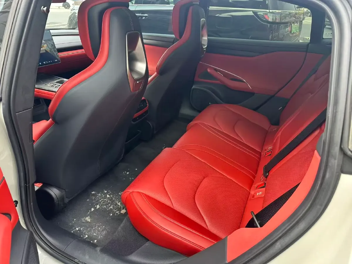 2024 MI SU7 BEV 101KWH,autocango,china used car exporter,china ev exporter,chinese used car exporter,chinese used ev exporter