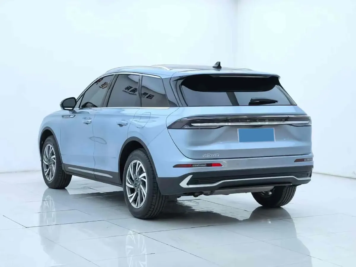 2023 Lincoln Corsair 2.0T 261HP L4 8AT,autocango,china used car exporter,china ev exporter,chinese used car exporter,chinese used ev exporter
