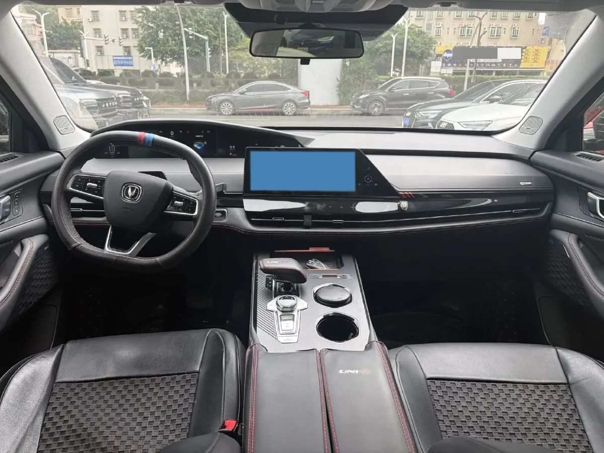 2021 ChangAn UNI-K 2.0T 233HP L4 8AT,autocango,china used car exporter,china ev exporter,chinese used car exporter,chinese used ev exporter