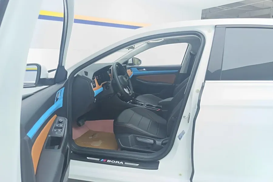 2023 Volkswagen Bora 1.2T 116HP L4 7DCT,autocango,china used car exporter,china ev exporter,chinese used car exporter,chinese used ev exporter